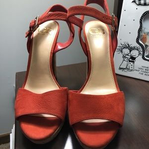 NWT Gianni Bini heels